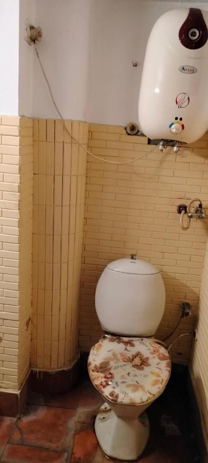 New Amrit Guest House Bhagat Singh Chowk Phagwara Gate Jalandhar Exterior foto